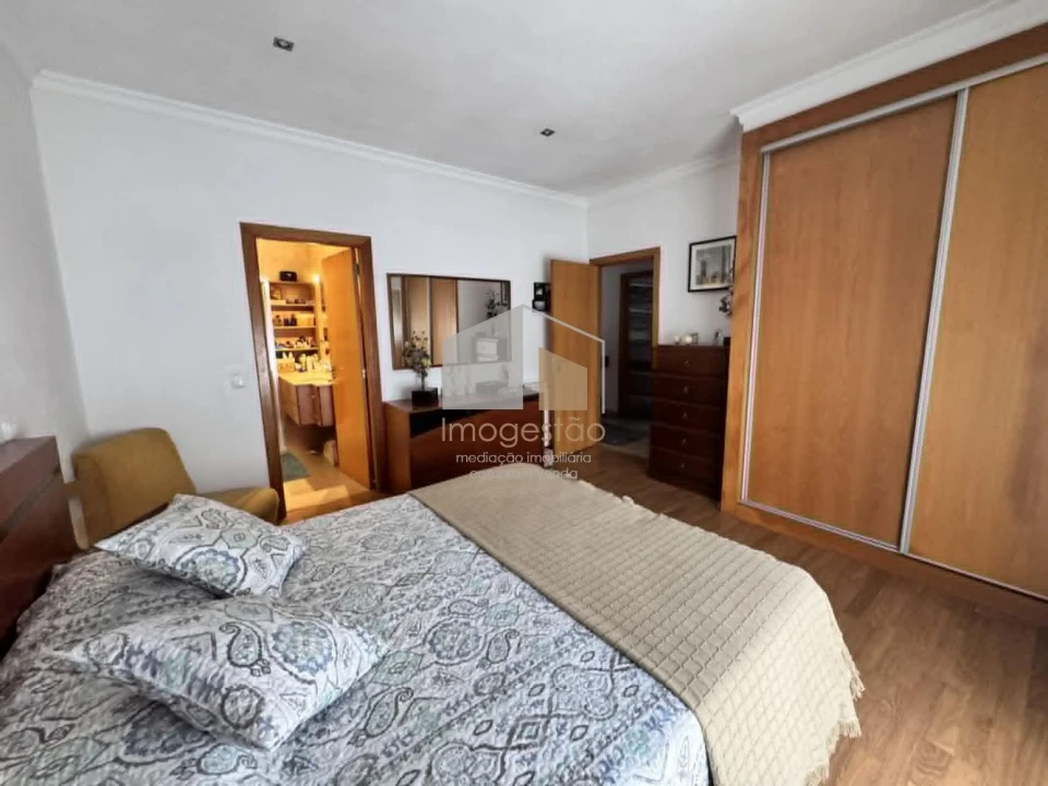 Apartamento T3 para Venda em Campos e Vila Meã Foto 25