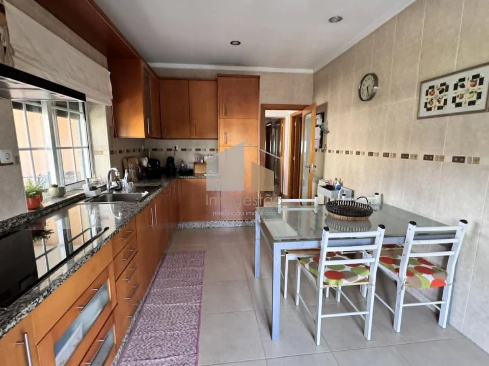 Apartamento T3 para Venda em Campos e Vila Meã Foto 13
