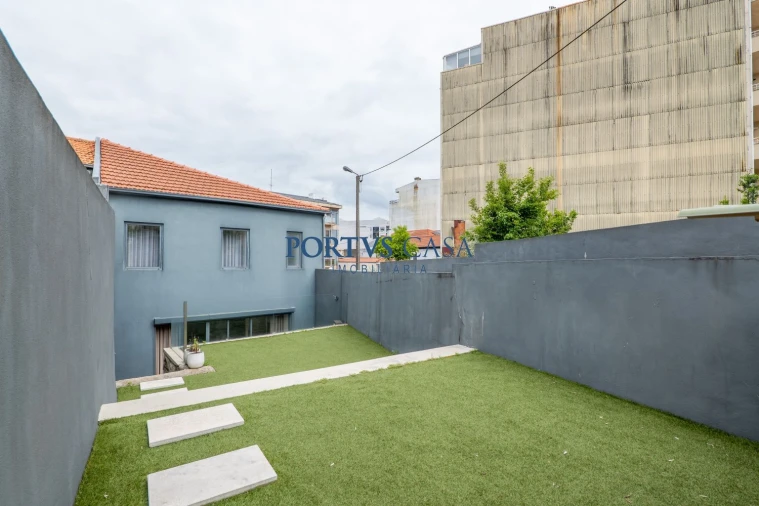 Moradia T3 para Venda em São Mamede de Infesta e Senhora da Hora Foto 48