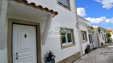 Moradia T4 para Venda em Alcains