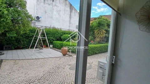 Moradia T4 para Venda em Alcains