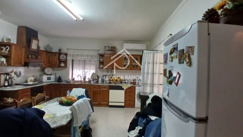 Moradia T4 para Venda em Alcains