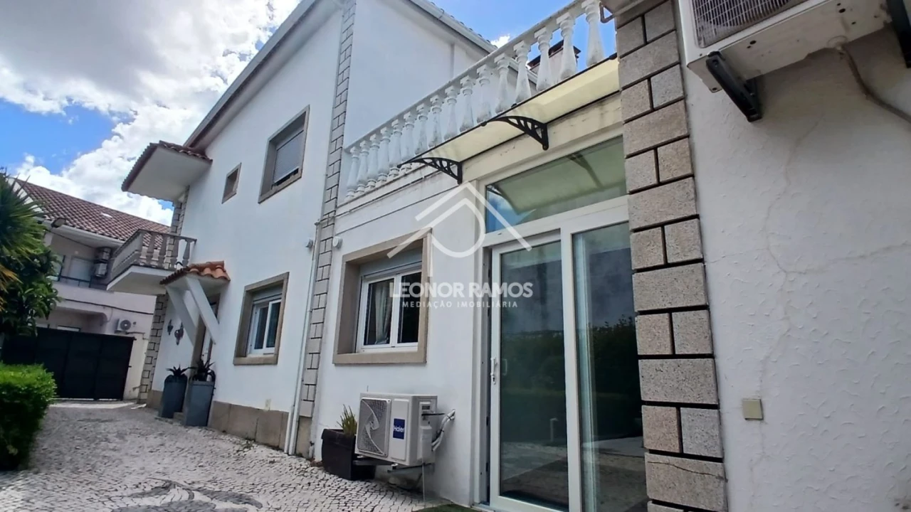 Moradia T4 para Venda em Alcains Foto 7