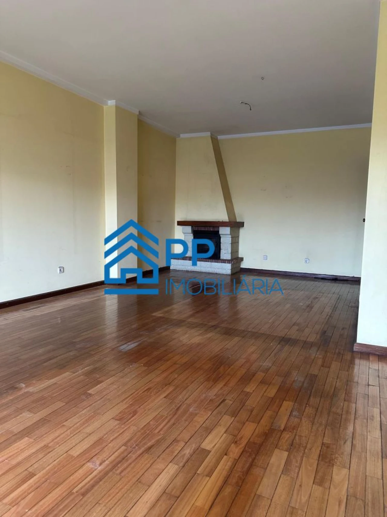 Apartamento T3 para Venda em Ramalde Foto 2