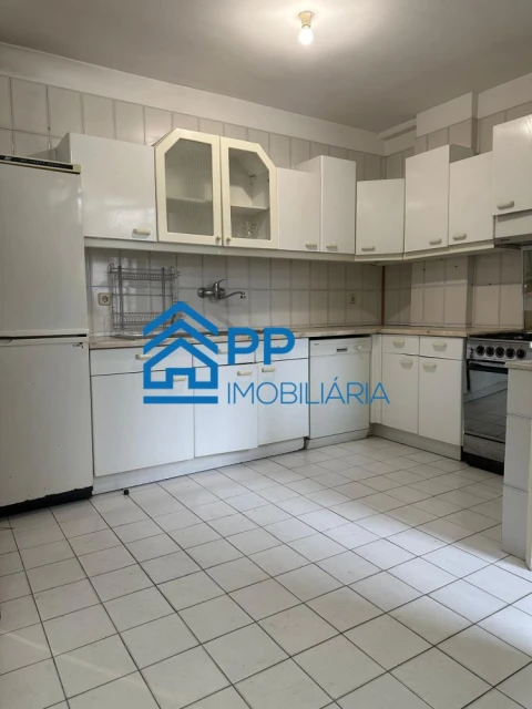 Apartamento T3 para Venda em Ramalde