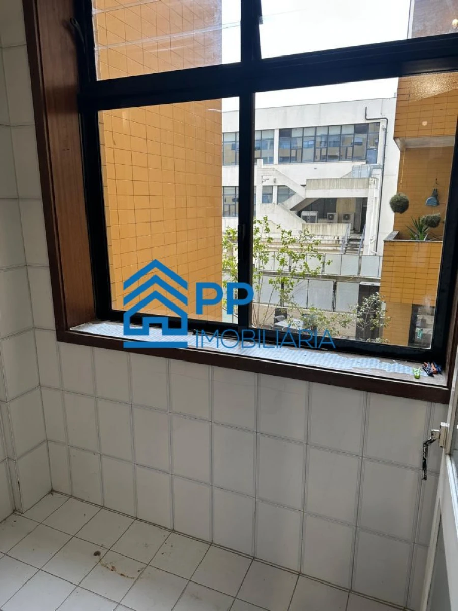 Apartamento T3 para Venda em Ramalde Foto 15