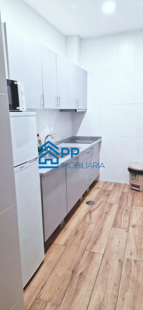 Moradia T6 para Venda em Paranhos