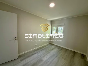Apartamento T3 para Venda em Laranjeiro e Feijó