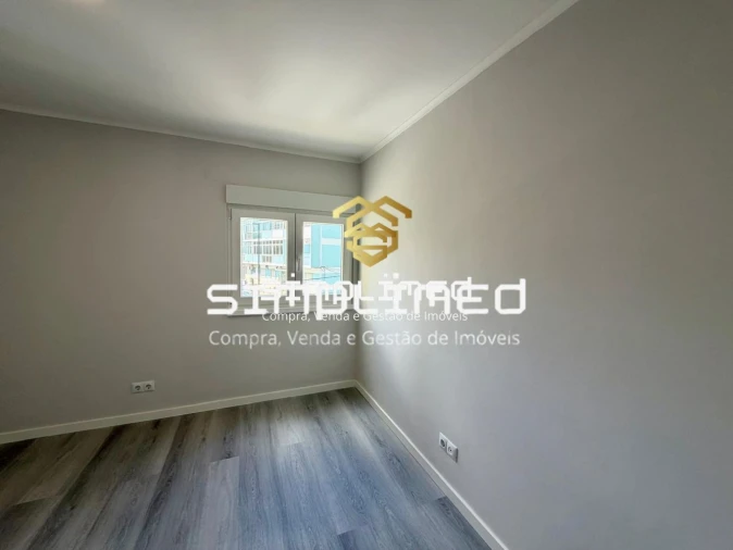 Apartamento T3 para Venda em Laranjeiro e Feijó Foto 8