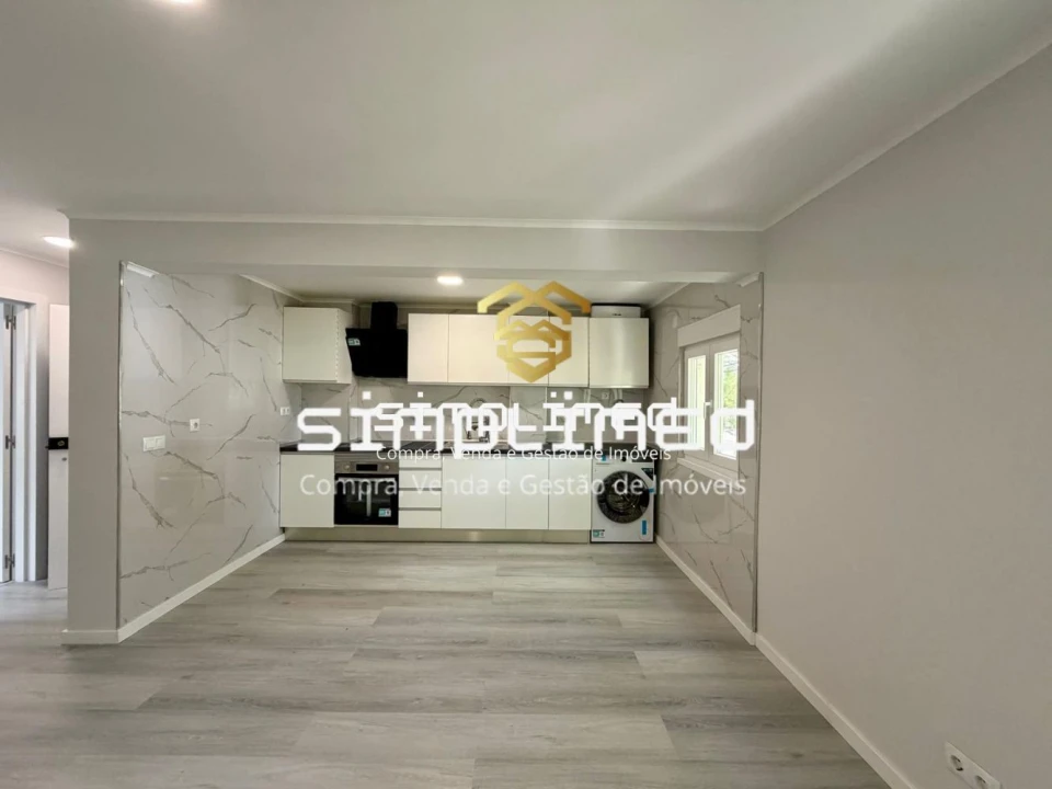Apartamento T3 para Venda em Laranjeiro e Feijó Foto 3