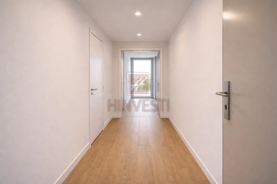 Apartamento T1 para Venda em Coimbrão Foto 1