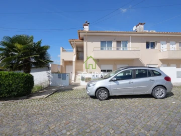 Apartamento T2 para Venda em Moreira de Conegos