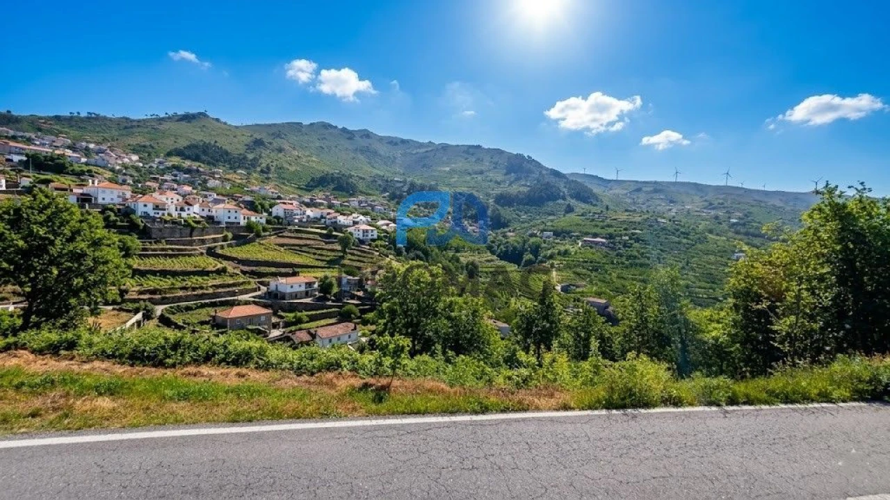 Terreno para Venda em São João de Fontoura Foto 4