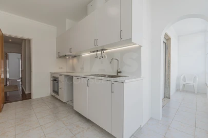 Apartamento T3 para Venda em Algés, Linda-A-Velha e Cruz Quebrada-Dafundo