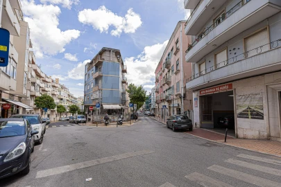 Apartamento T3 para Venda em Algés, Linda-A-Velha e Cruz Quebrada-Dafundo