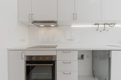 Apartamento T3 para Venda em Algés, Linda-A-Velha e Cruz Quebrada-Dafundo
