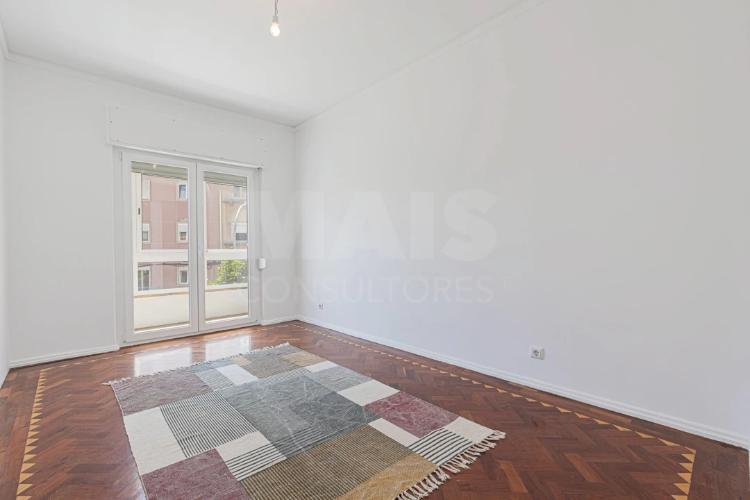 Apartamento T3 para Venda em Algés, Linda-A-Velha e Cruz Quebrada-Dafundo Foto 5