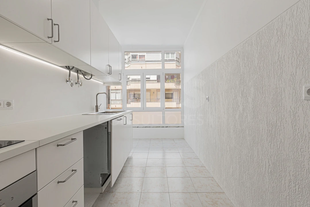 Apartamento T3 para Venda em Algés, Linda-A-Velha e Cruz Quebrada-Dafundo Foto 8