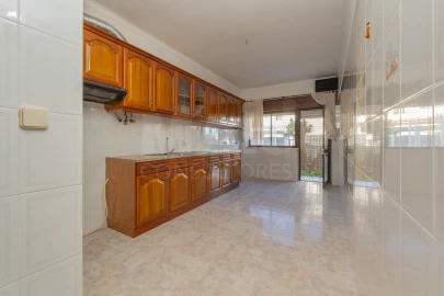 Moradia T4 para Venda em Samora Correia