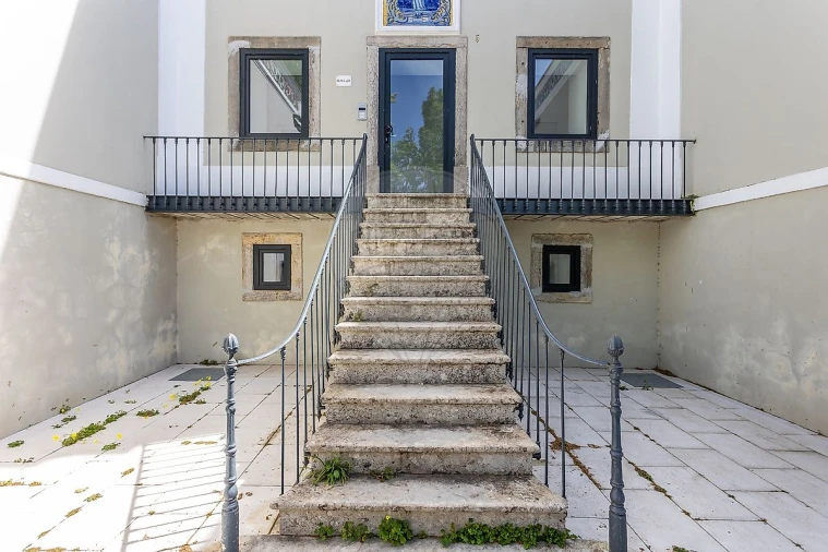 Apartamento T1 para Arrendamento em Queluz e Belas Foto 4