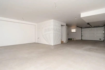 Moradia T4 para Venda em Azeitão (São Lourenço e São Simão)