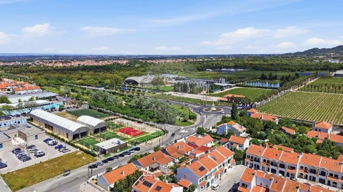Moradia T4 para Venda em Azeitão (São Lourenço e São Simão)