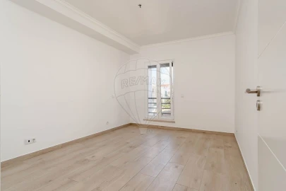Moradia T4 para Venda em Azeitão (São Lourenço e São Simão)