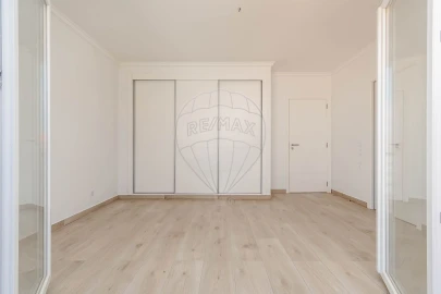 Moradia T4 para Venda em Azeitão (São Lourenço e São Simão)