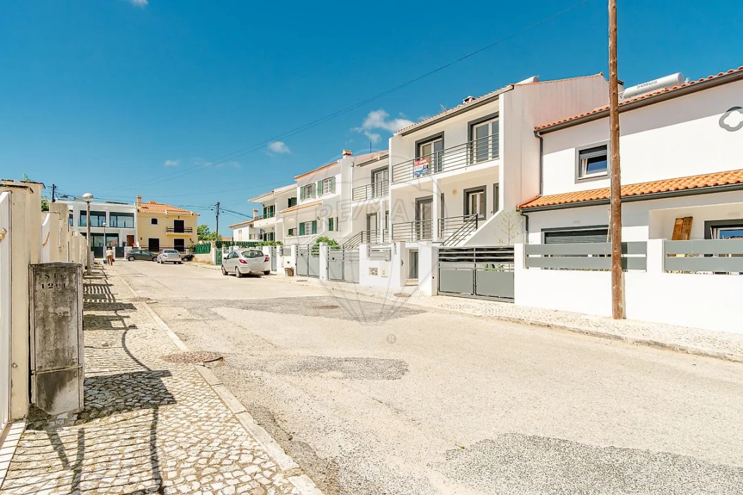 Moradia T4 para Venda em Azeitão (São Lourenço e São Simão) Foto 28