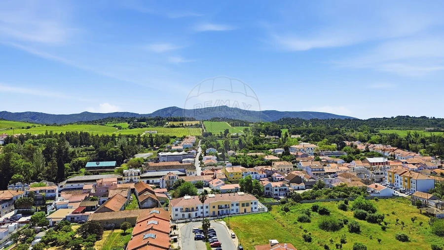 Moradia T4 para Venda em Azeitão (São Lourenço e São Simão) Foto 31