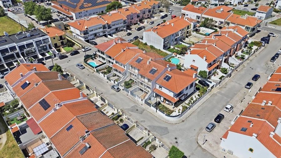 Moradia T4 para Venda em Azeitão (São Lourenço e São Simão) Foto 32