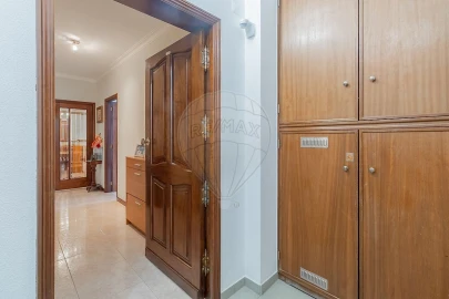 Apartamento T3 para Venda em Mafamude e Vilar do Paraíso