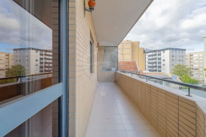 Apartamento T3 para Venda em Mafamude e Vilar do Paraíso
