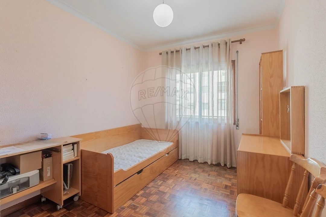 Apartamento T3 para Venda em Mafamude e Vilar do Paraíso Foto 26