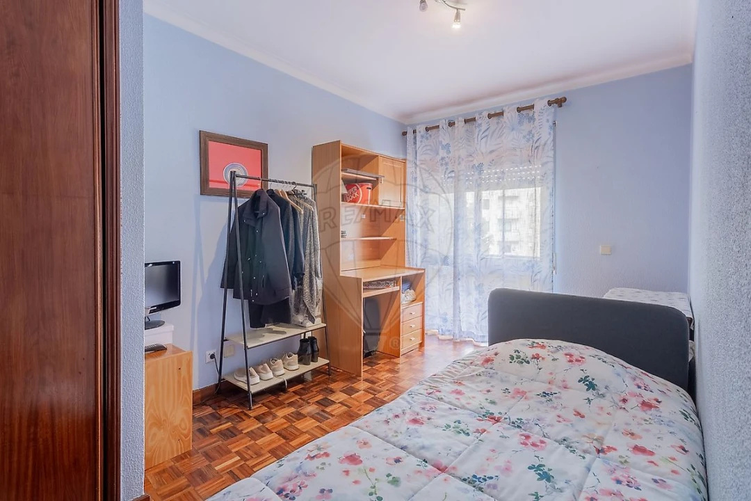 Apartamento T3 para Venda em Mafamude e Vilar do Paraíso Foto 29