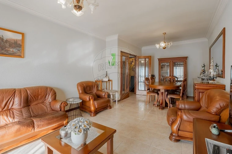 Apartamento T3 para Venda em Mafamude e Vilar do Paraíso Foto 20