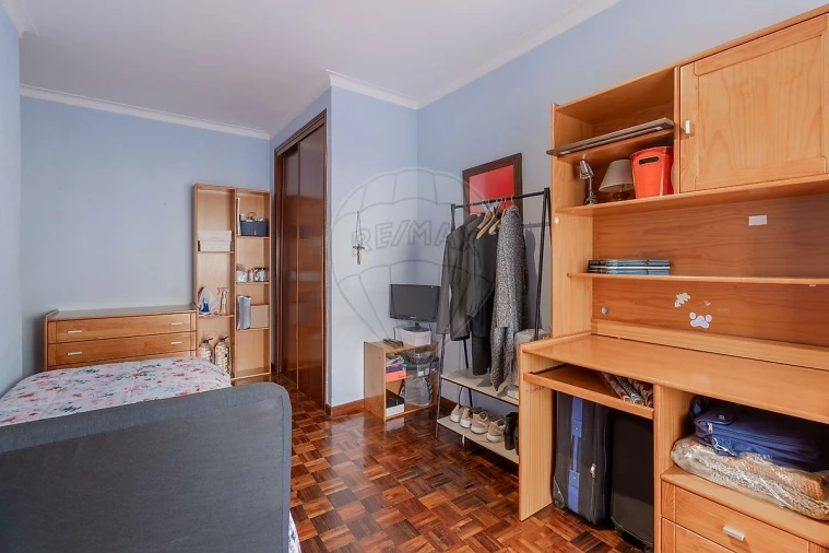 Apartamento T3 para Venda em Mafamude e Vilar do Paraíso Foto 30