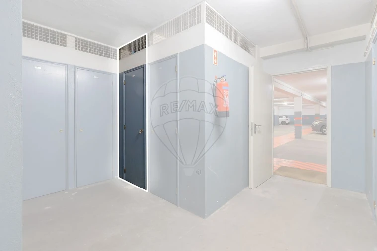 Apartamento T3 para Venda em Mafamude e Vilar do Paraíso Foto 10