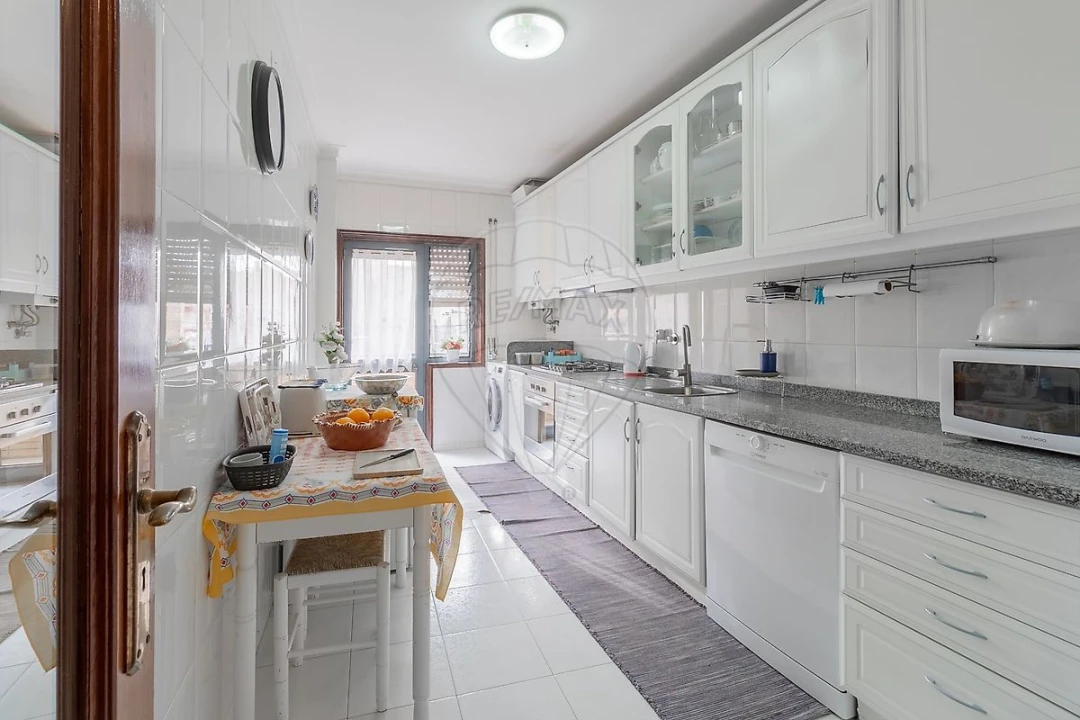 Apartamento T3 para Venda em Mafamude e Vilar do Paraíso Foto 3