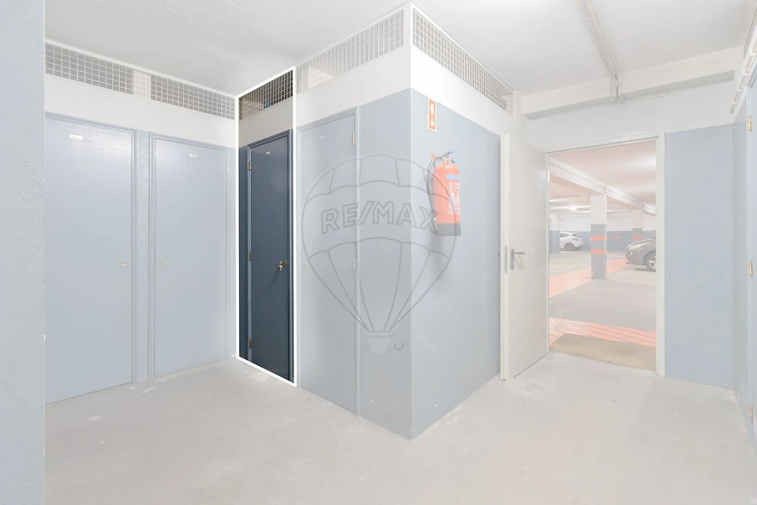 Apartamento T3 para Venda em Mafamude e Vilar do Paraíso Foto 10
