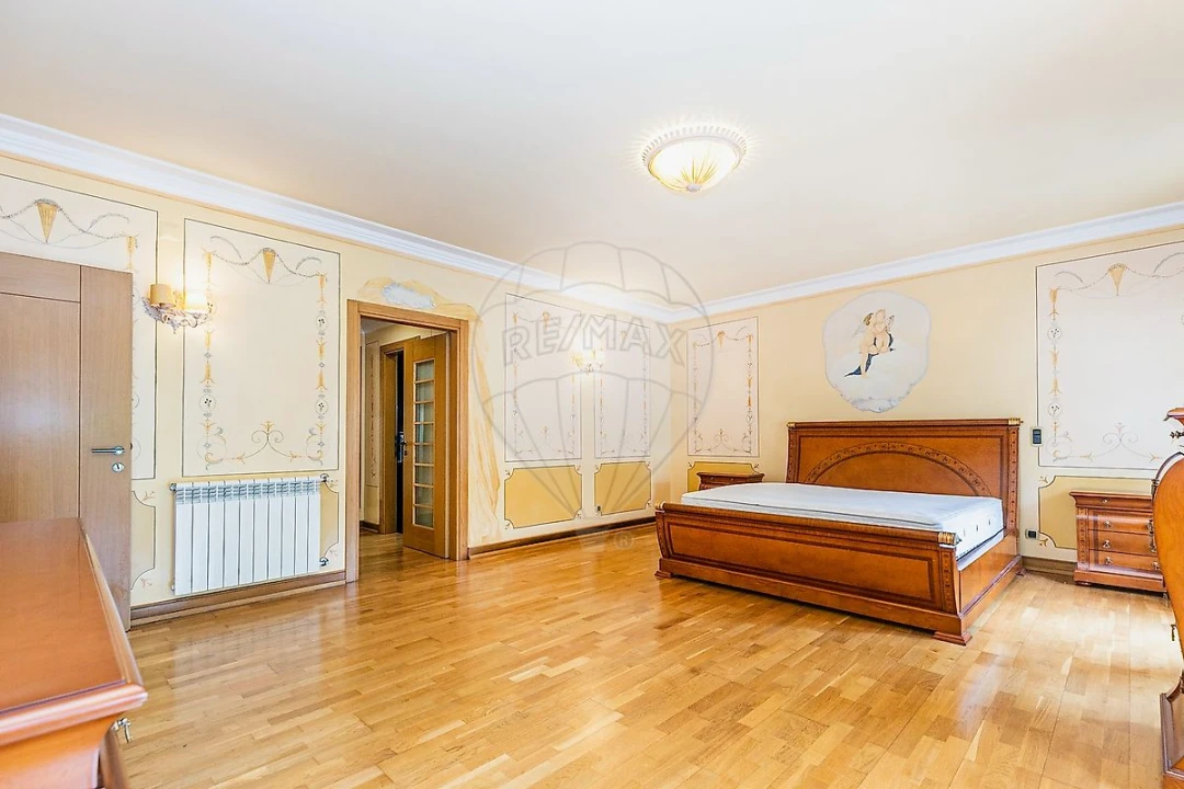Apartamento T5 para Arrendamento em Sacavém e Prior Velho Foto 6
