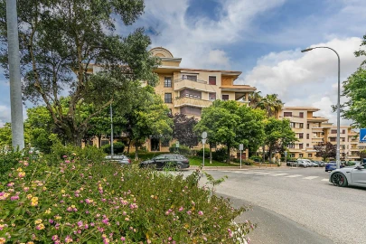Apartamento T5 para Arrendamento em Sacavém e Prior Velho