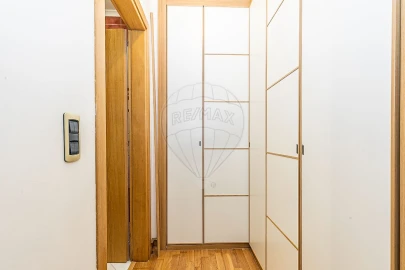 Apartamento T5 para Arrendamento em Sacavém e Prior Velho