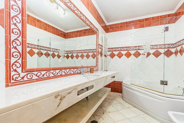 Apartamento T5 para Arrendamento em Sacavém e Prior Velho Foto 42
