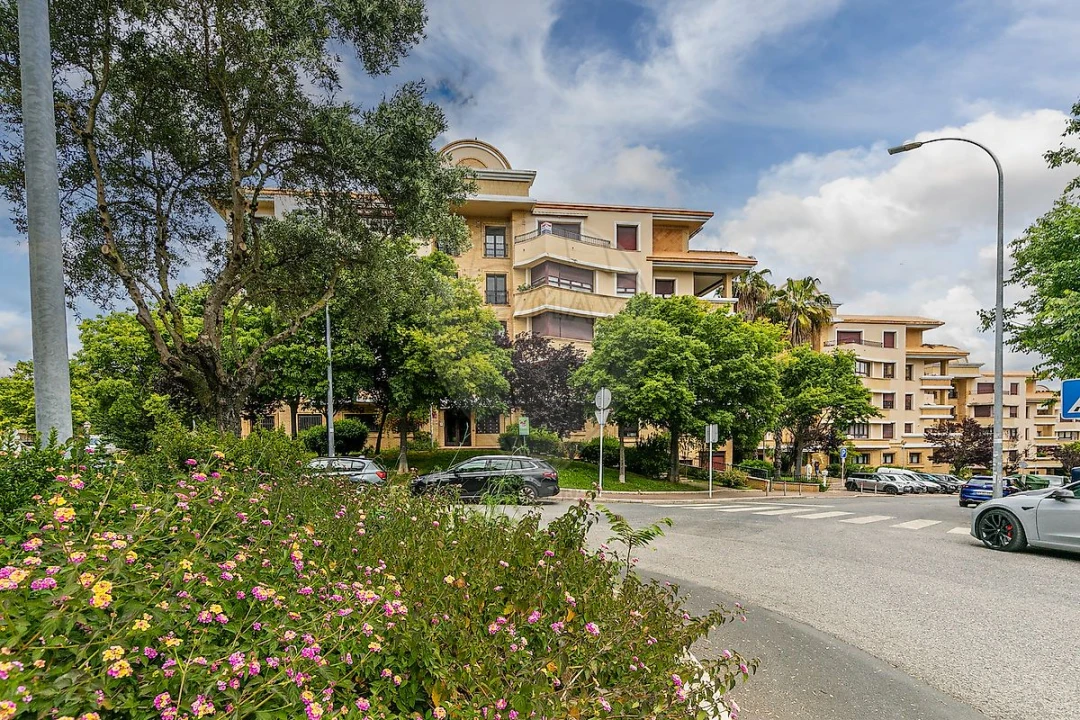 Apartamento T5 para Arrendamento em Sacavém e Prior Velho Foto 38