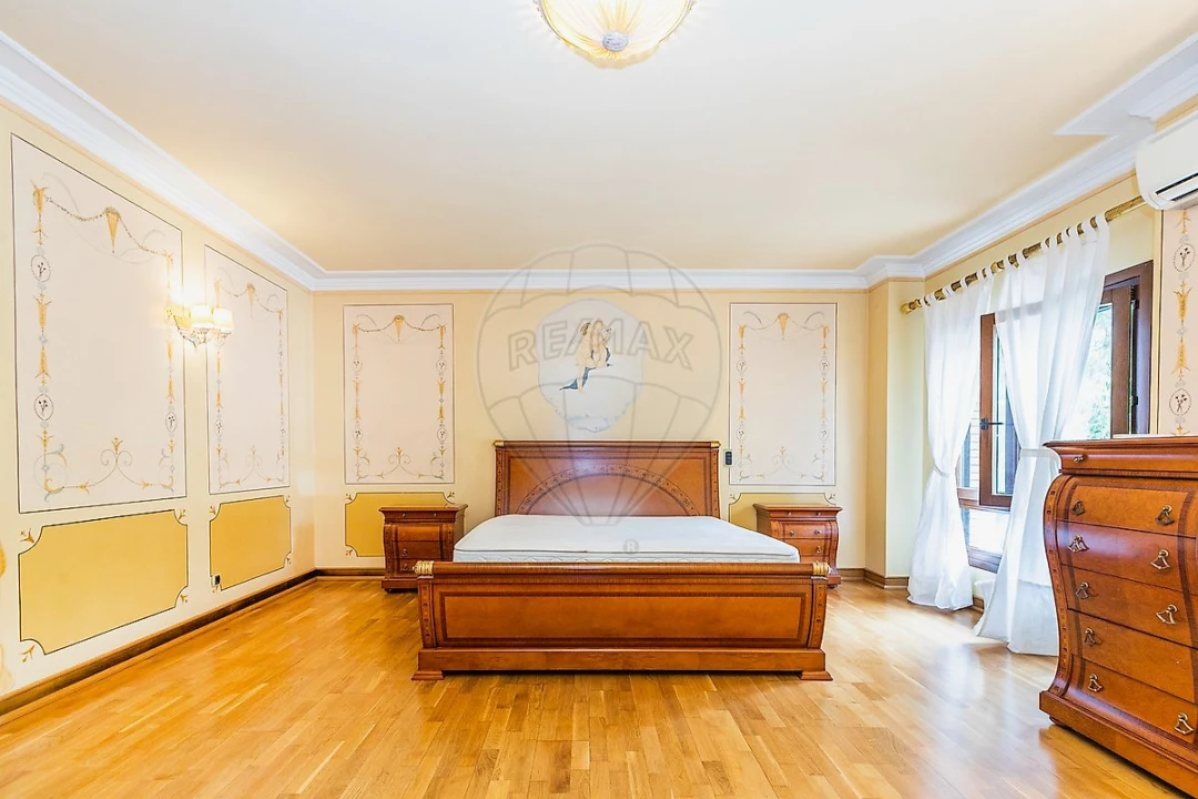 Apartamento T5 para Arrendamento em Sacavém e Prior Velho Foto 5