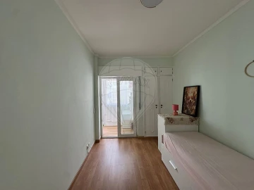 Apartamento T2 para Venda em Oeiras e São Julião da Barra, Paço de Arcos e Caxias
