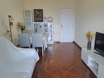 Apartamento T2 para Venda em Oeiras e São Julião da Barra, Paço de Arcos e Caxias