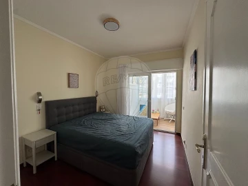 Apartamento T2 para Venda em Oeiras e São Julião da Barra, Paço de Arcos e Caxias