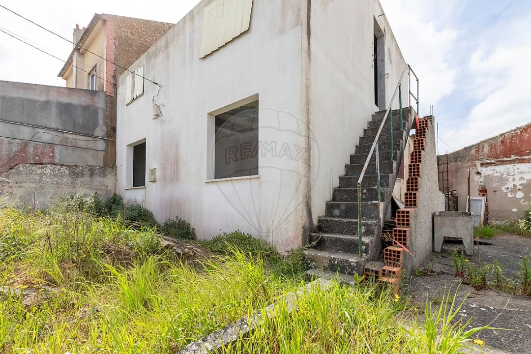 Moradia T2 para Venda em Santa Maria, São Pedro e Matacães Foto 14